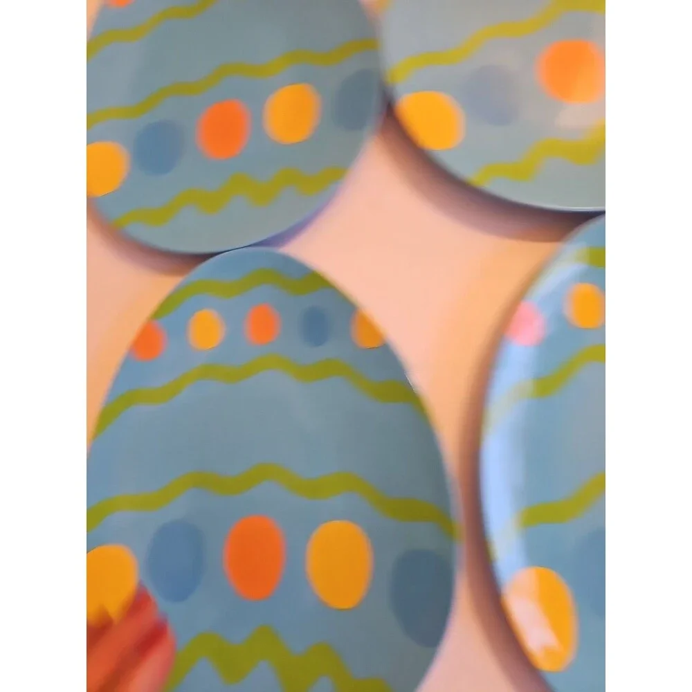 4 Egg Shaped Oval Pastel Hard Plastic Plates Dessert Snack Easter